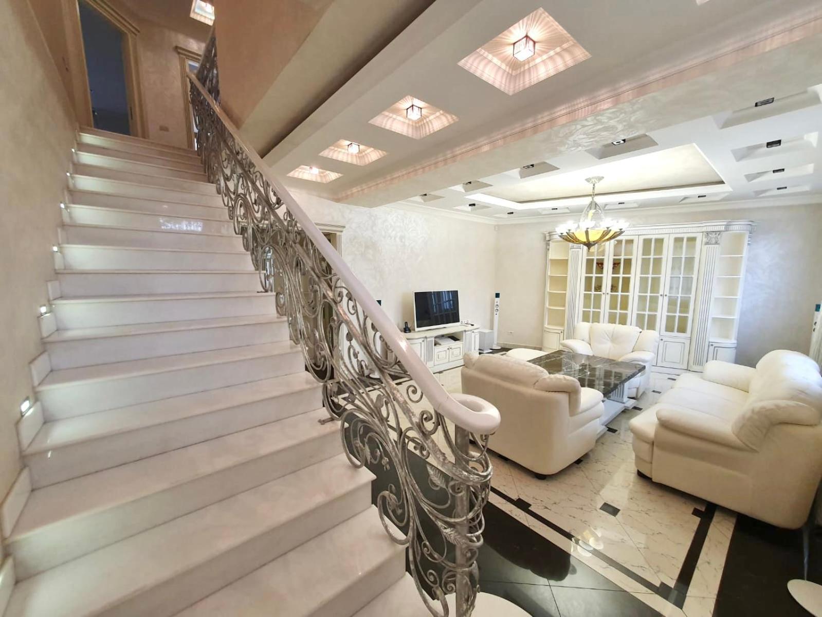 Роскошная Двухуровневая Квартира Luxurious Duplex Apartment Erevan Exterior foto